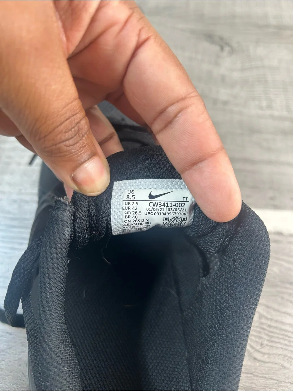 Nike Downshifter 12 Triple Black Running Shoes Men’s Athletic Sneakers Size 7.5